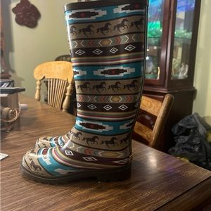 Smokey mountain rain boots